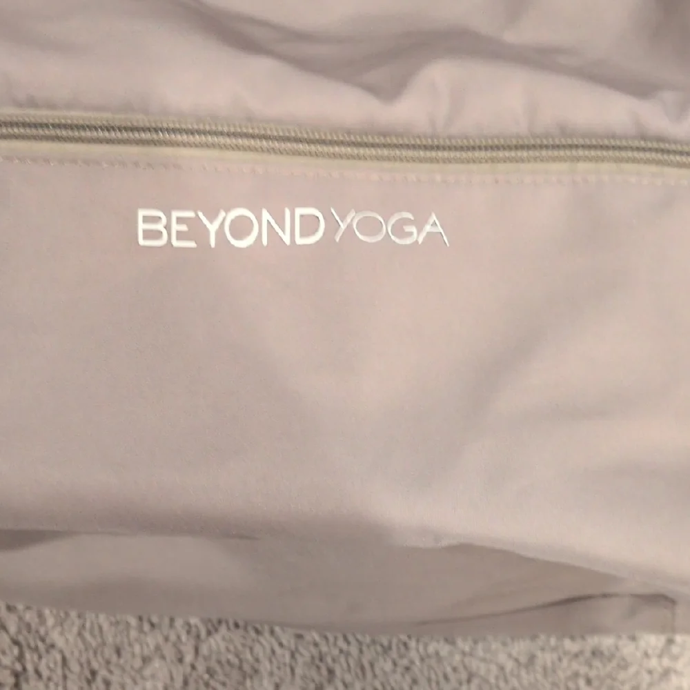 Beyond‎ Yoga Light Gray Drawstring Backpack